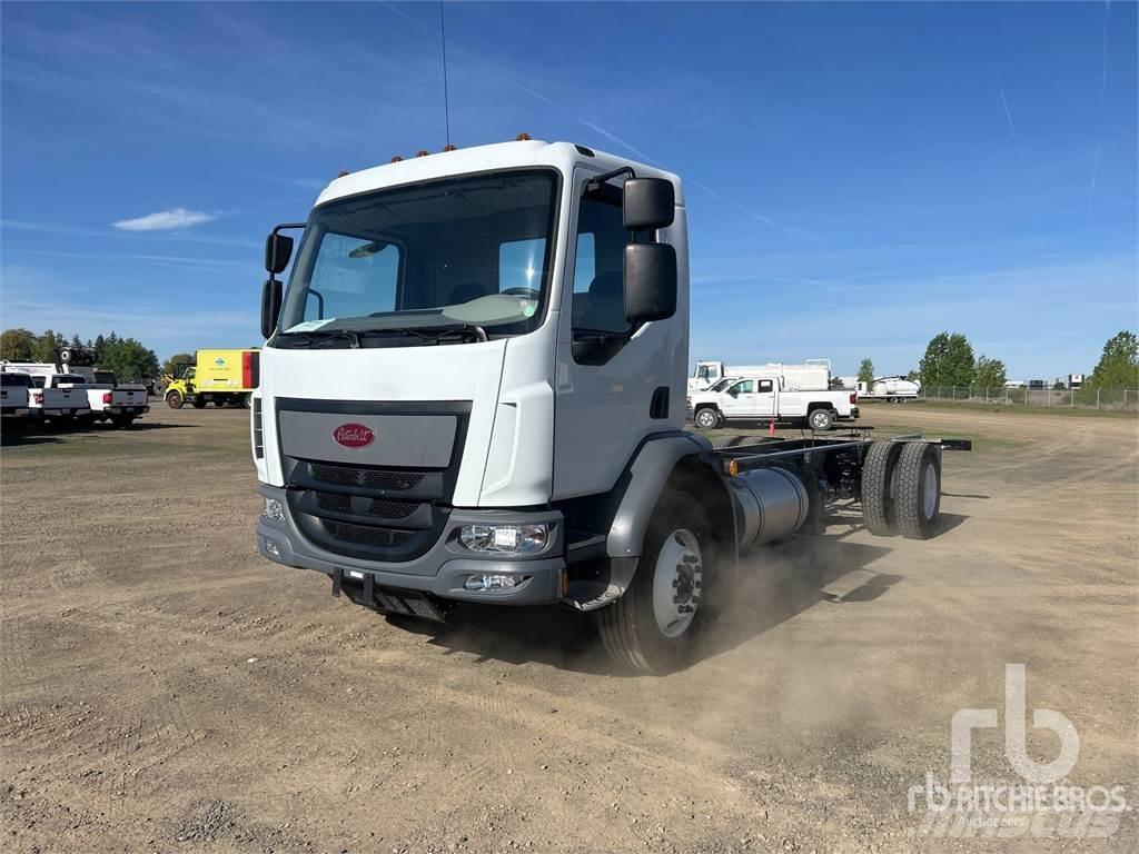 Peterbilt 220 Camiones chasis