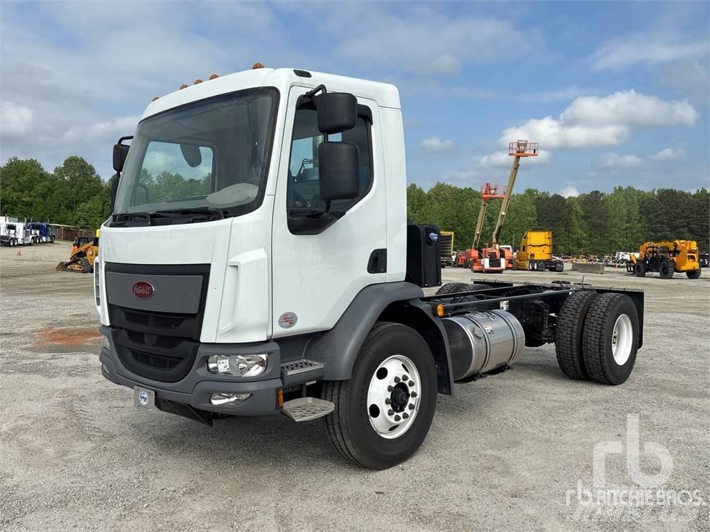 Peterbilt 220 Camiones chasis