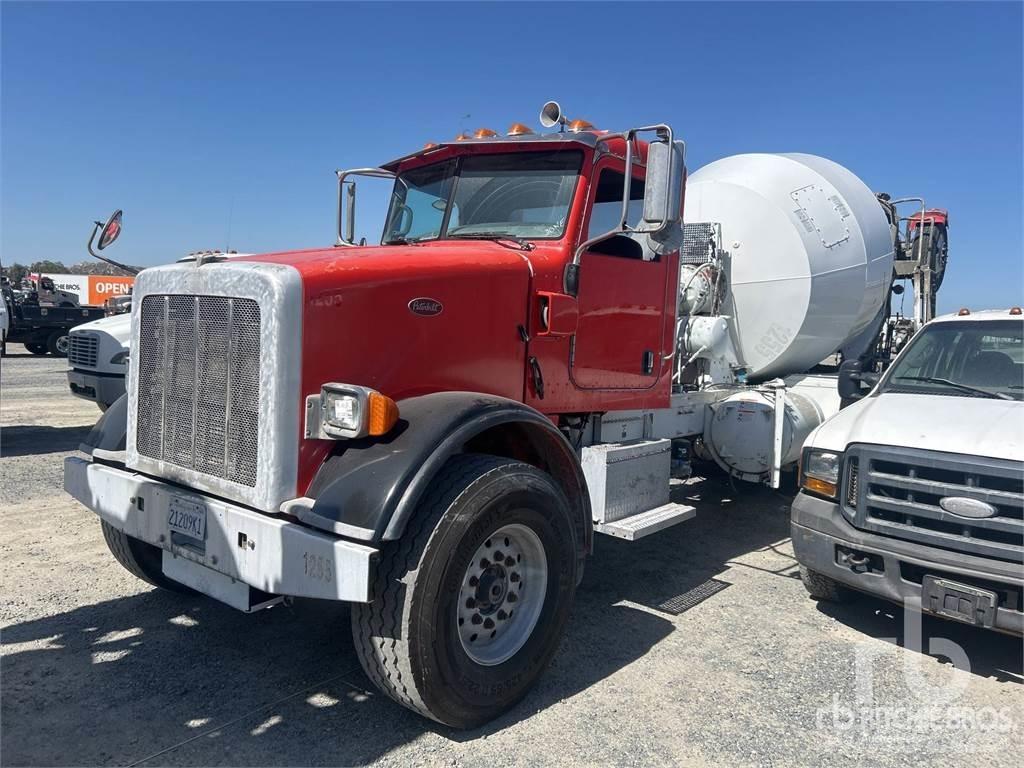 Peterbilt 365 Camiones hormigonera