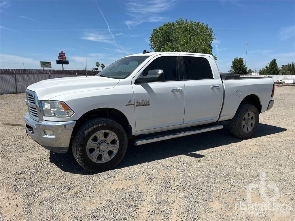 RAM 2500 Furgonetas caja abierta