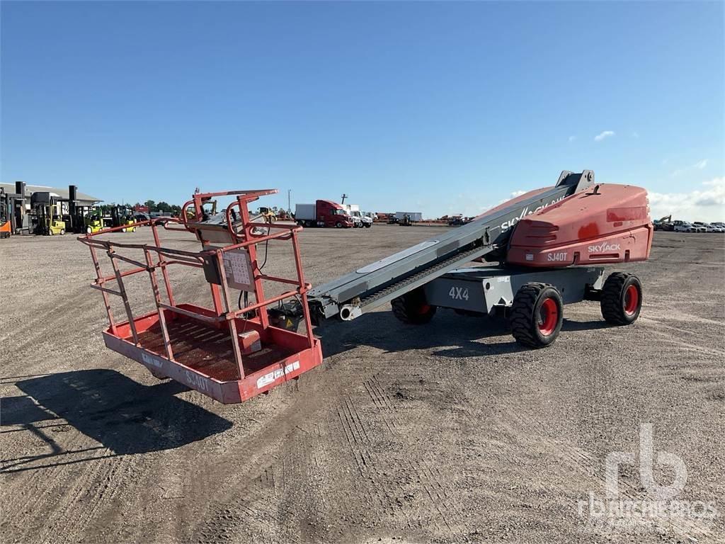 SkyJack SJ40T Plataforma de trabajo articulada