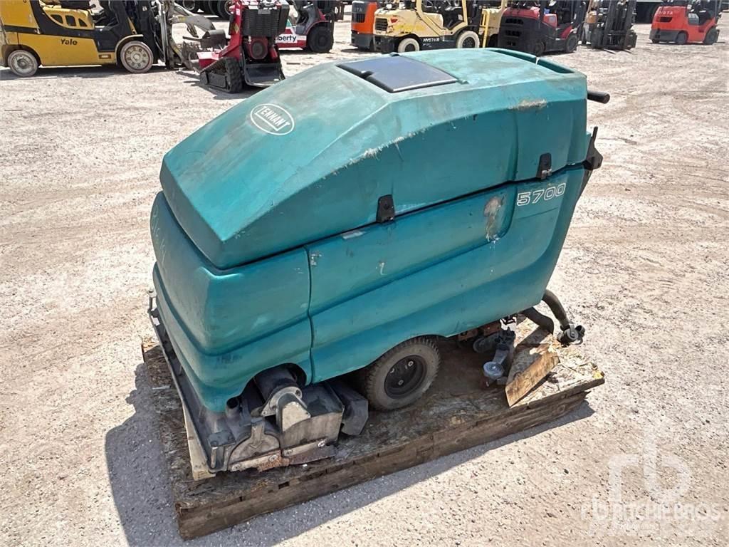 Tennant 5700 XP Barredoras