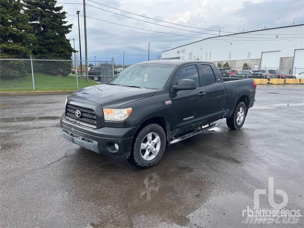 Toyota TUNDRA Furgonetas caja abierta