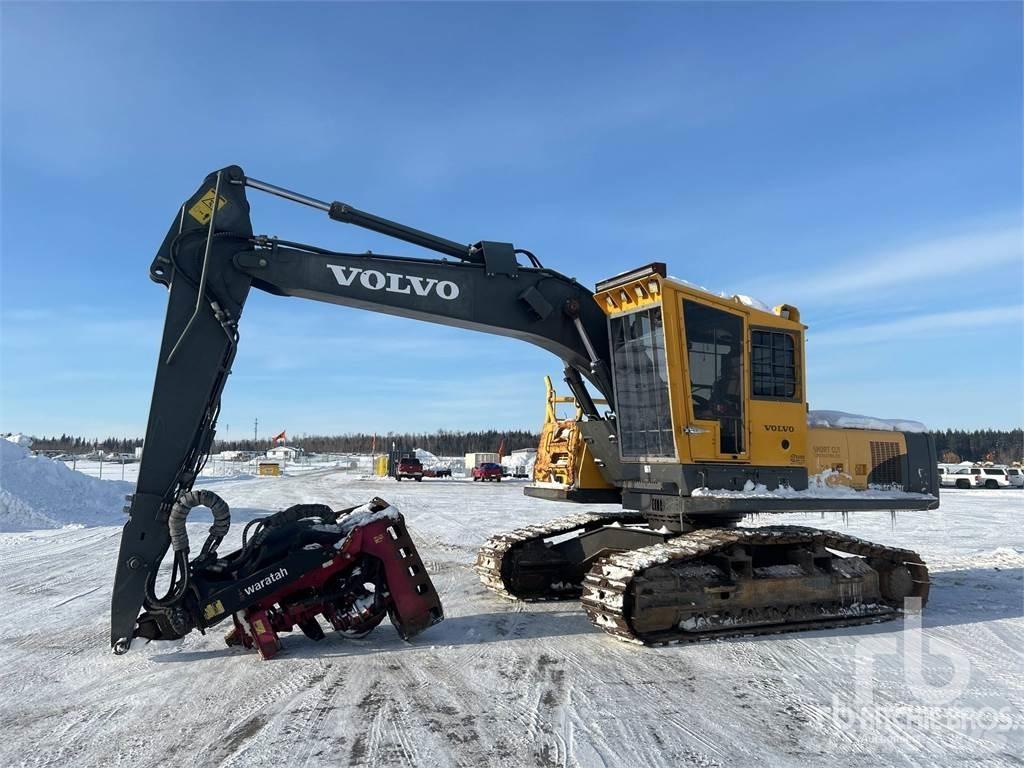 Volvo FC2421C Máquina de sierra
