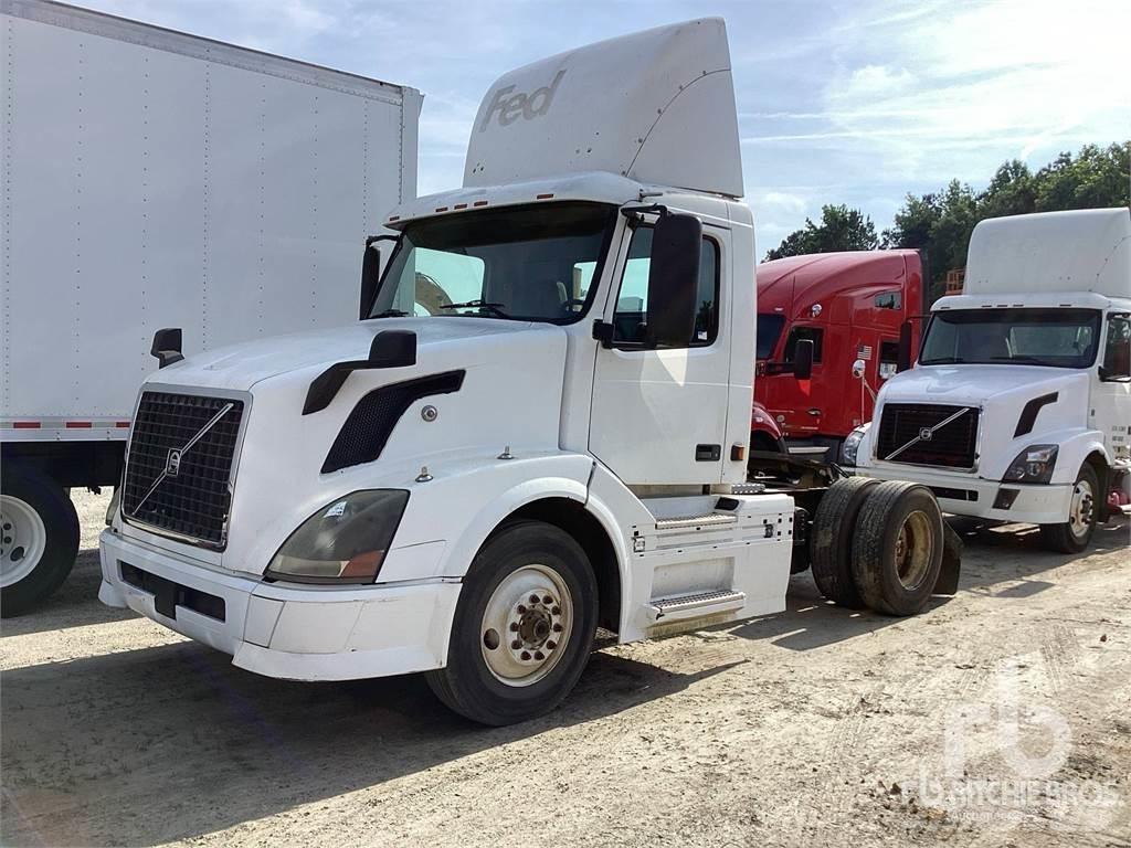 Volvo VNL Cabezas tractoras