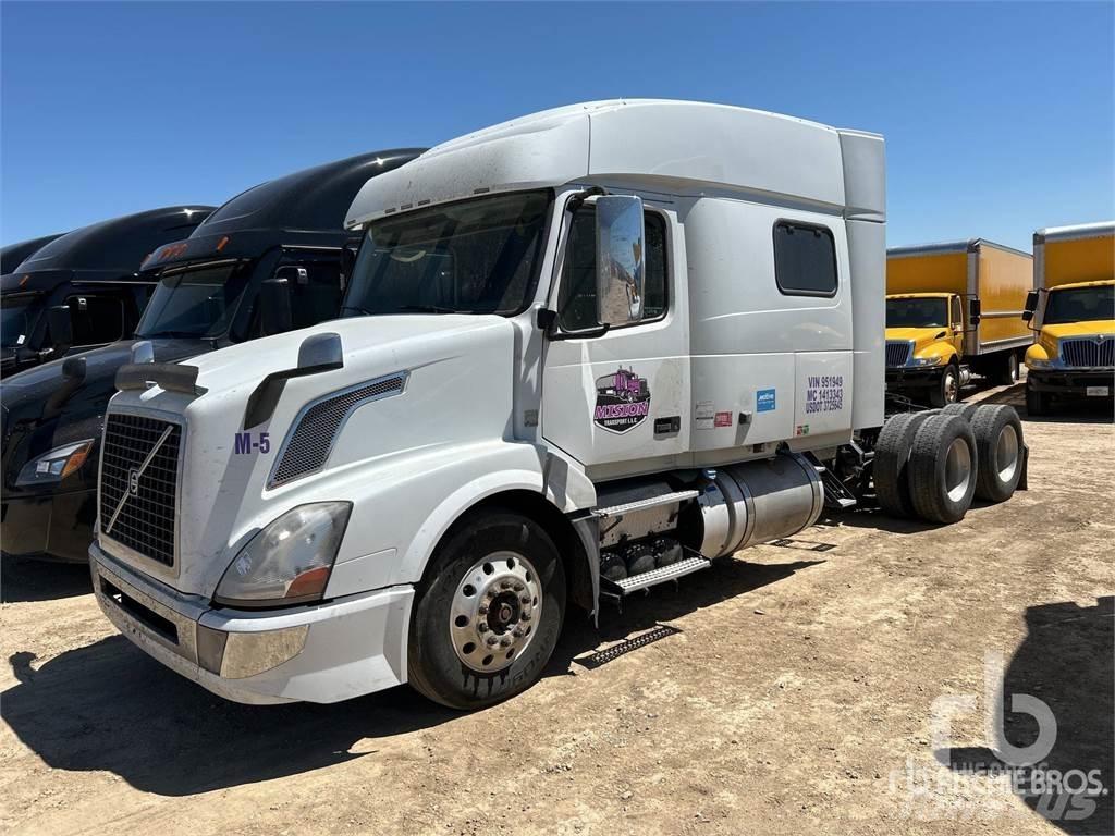 Volvo VNL Cabezas tractoras
