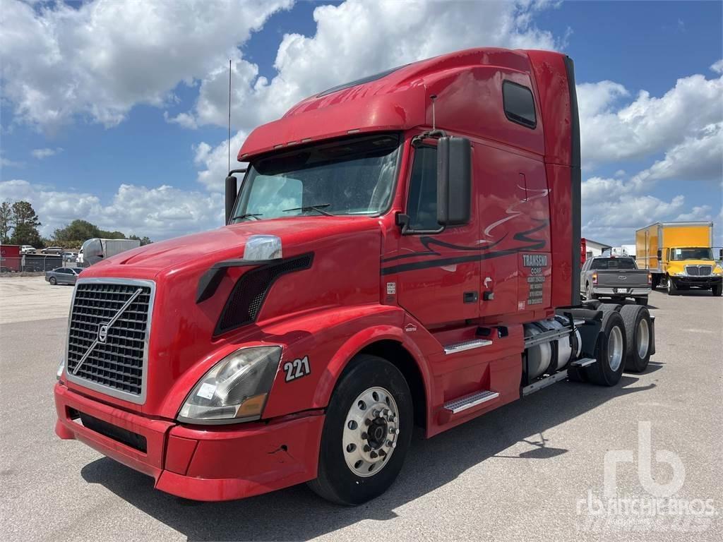 Volvo VNL670 Cabezas tractoras