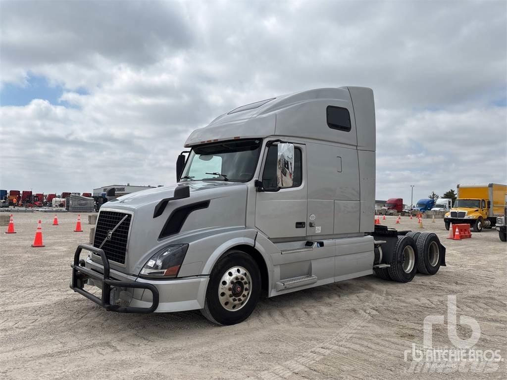 Volvo VNL670 Cabezas tractoras