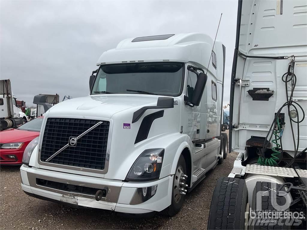Volvo VNL670 Cabezas tractoras