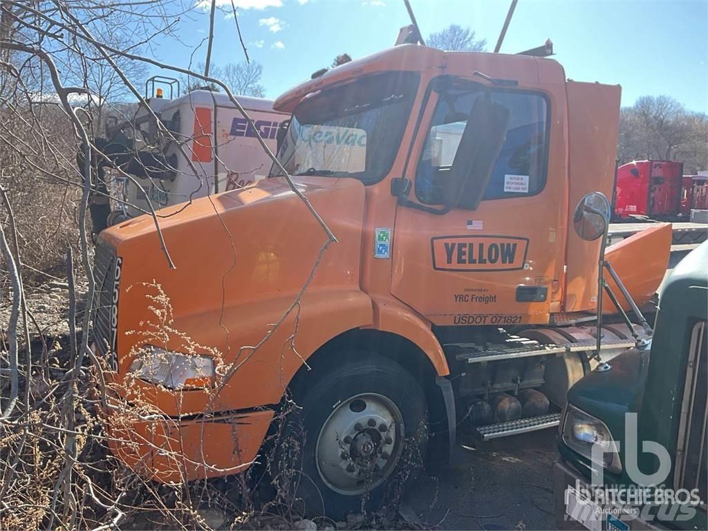 Volvo VNM Cabezas tractoras
