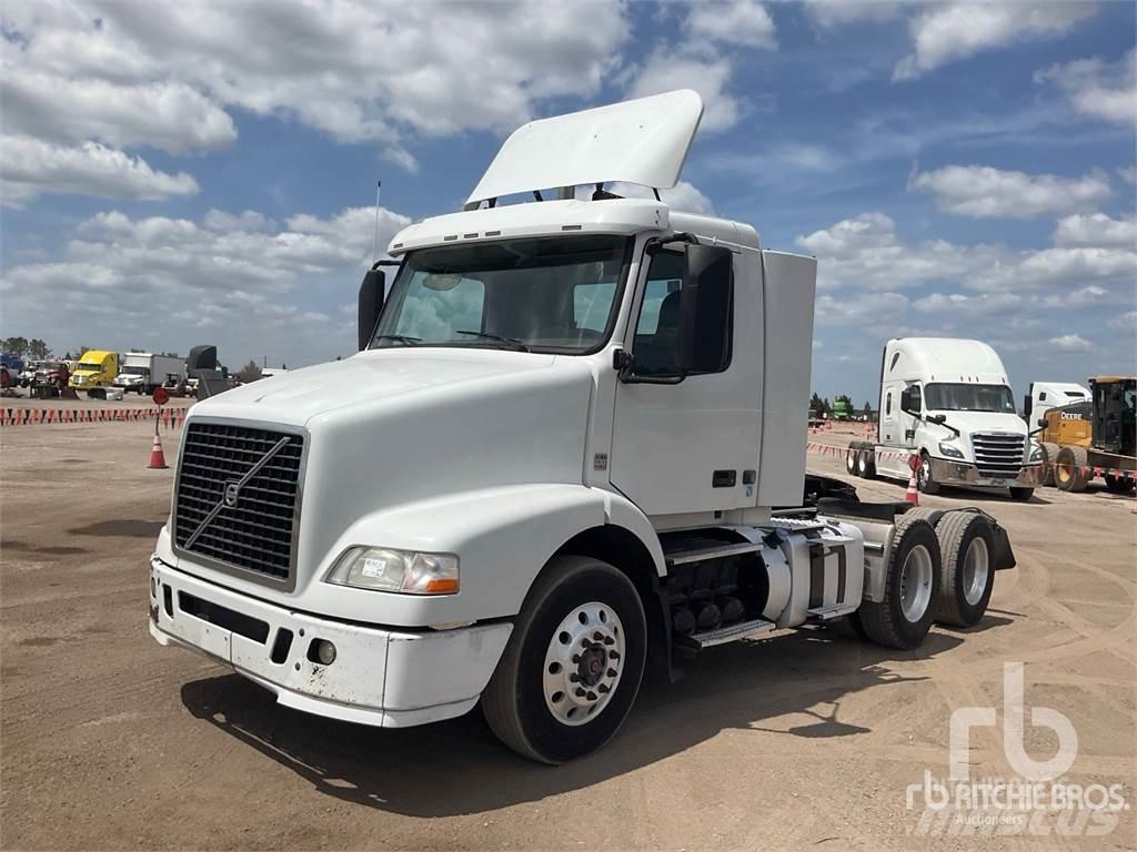Volvo VNM200 Cabezas tractoras