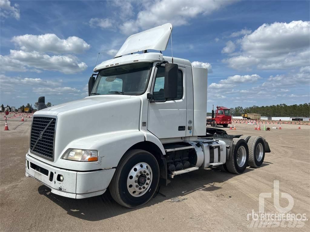 Volvo VNM200 Cabezas tractoras