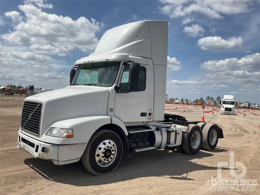 Volvo VNM200 Cabezas tractoras