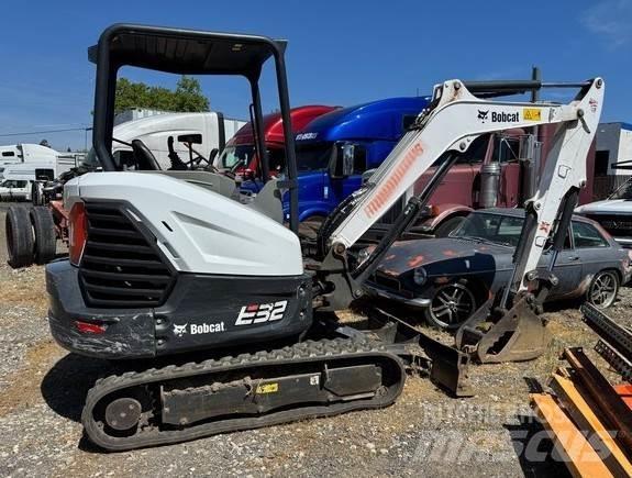 Bobcat E32I Mini excavadoras < 7t