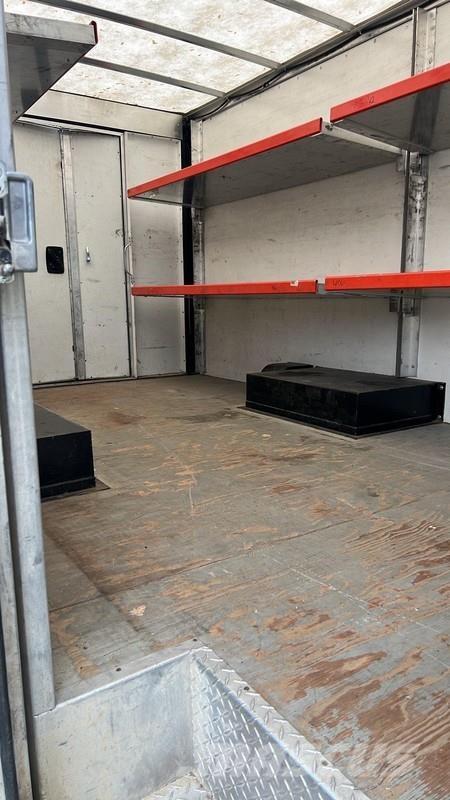 Ford E350 Camiones caja cerrada