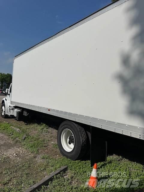 Freightliner M2 Camiones caja cerrada