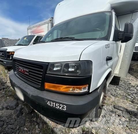 GMC Savana 4500 Camiones caja cerrada
