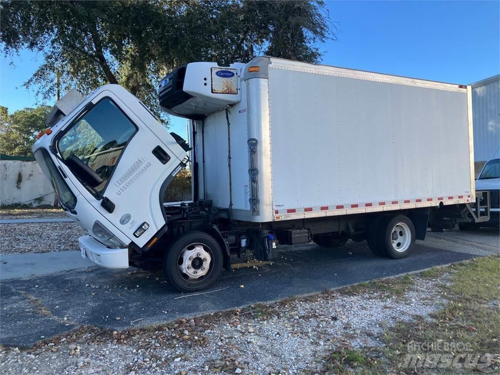 Isuzu NPR Camiones caja cerrada