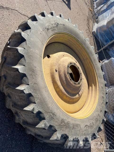 John Deere 8430 Tractores