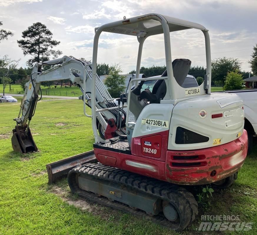 Takeuchi TB240 Excavadoras 7t - 12t