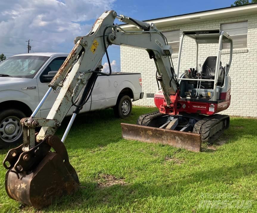 Takeuchi TB240 Excavadoras 7t - 12t