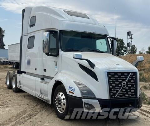 Volvo VNL64T670 Cabezas tractoras