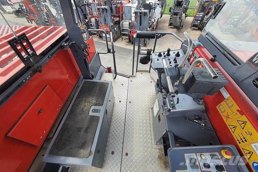 Wirtgen W 220 Máquinas moledoras de asfalto en frío