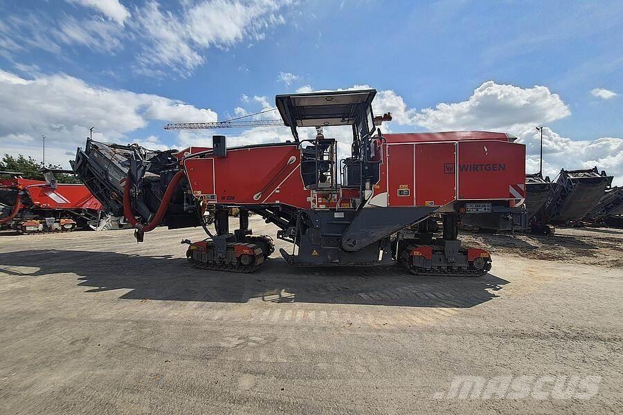 Wirtgen W 220 Máquinas moledoras de asfalto en frío