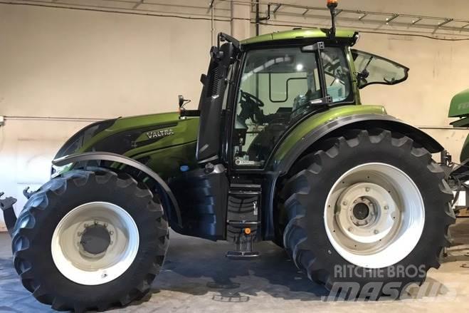 Valtra T235D Tractores