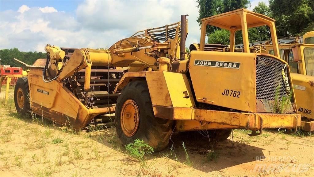 John Deere 762 Raspadores