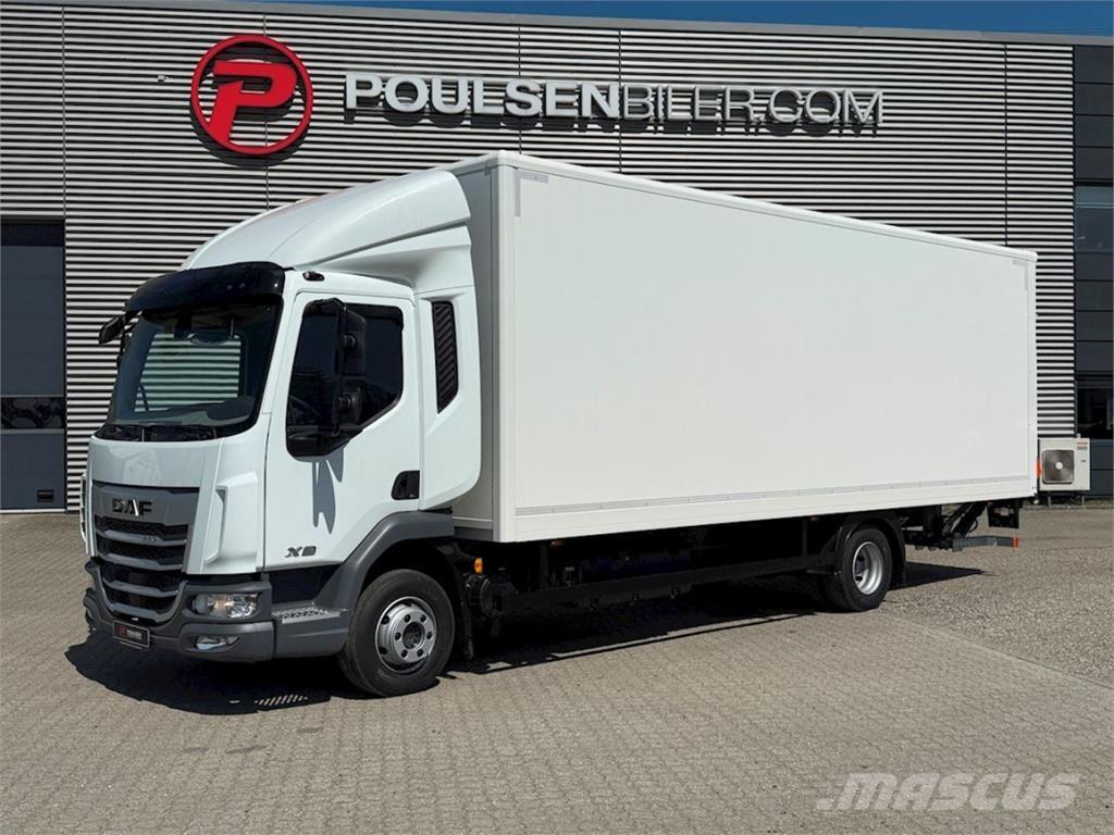 DAF XB230 med lift Camiones caja cerrada