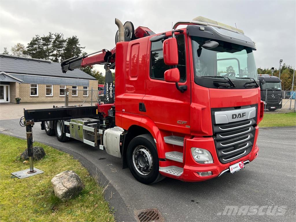 DAF CF 430 6x2*4 FAN Camiones con gancho