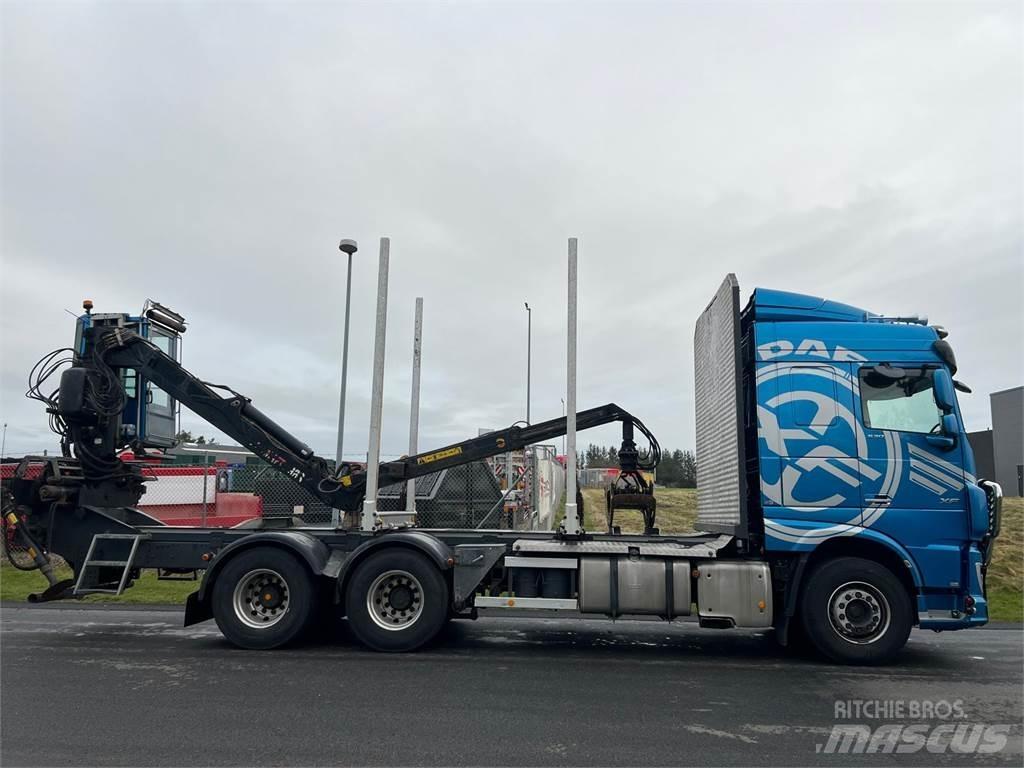 DAF XF530 FAT 6x4 Transporte de madera