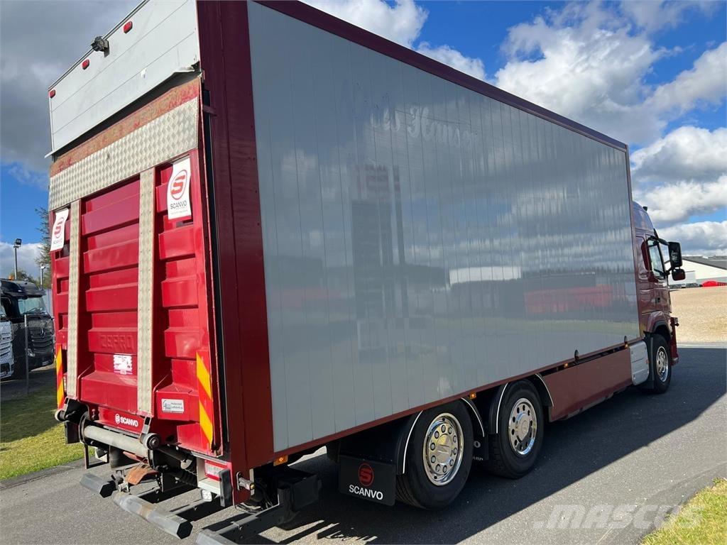 Volvo FM460 Camiones caja cerrada