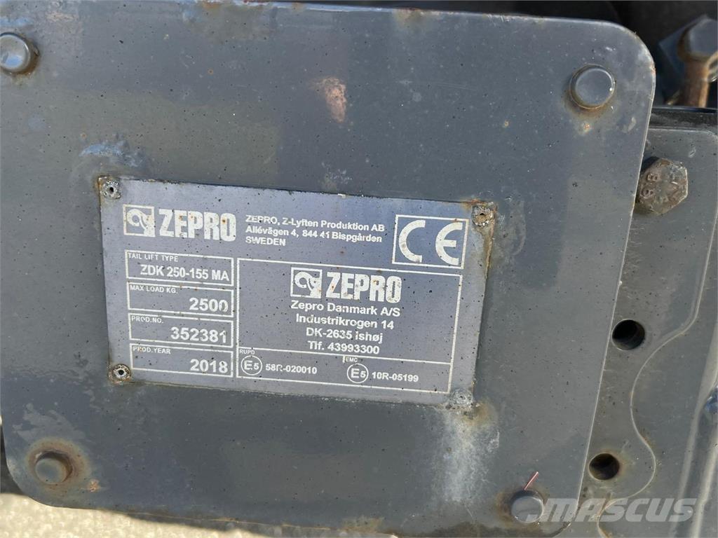 Volvo FM460 Camiones caja cerrada