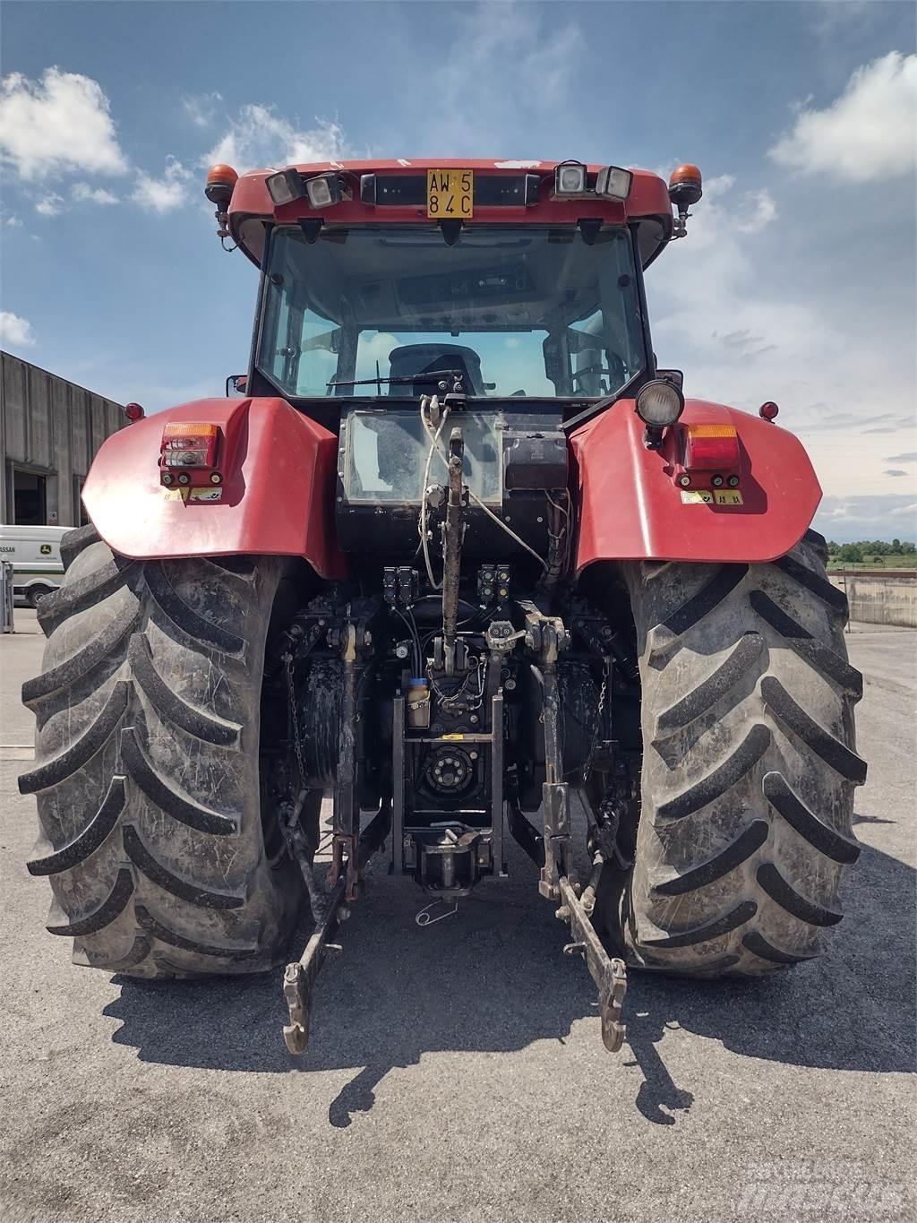 Case IH CVX 1195 Tractores
