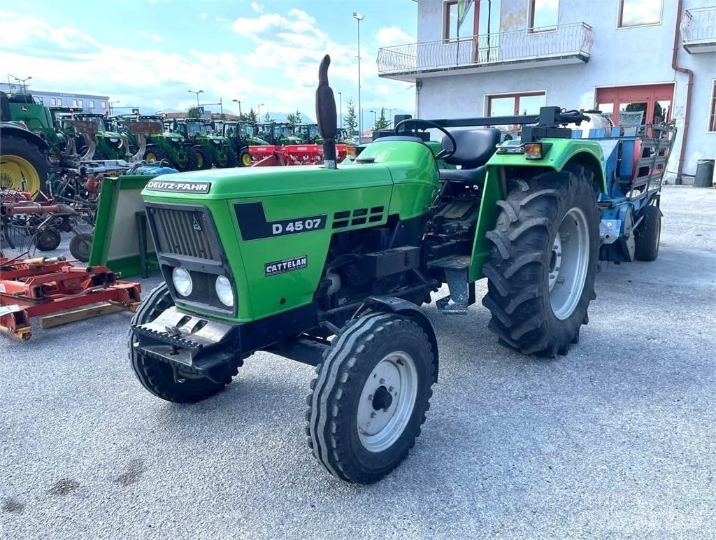 Deutz-Fahr D 45 07 Tractores