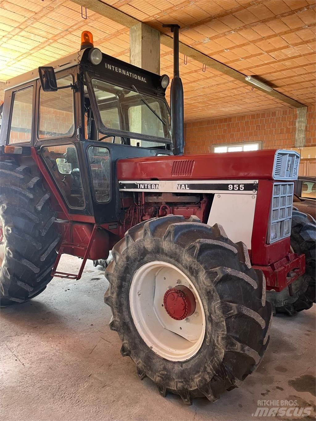 International 955 Tractores