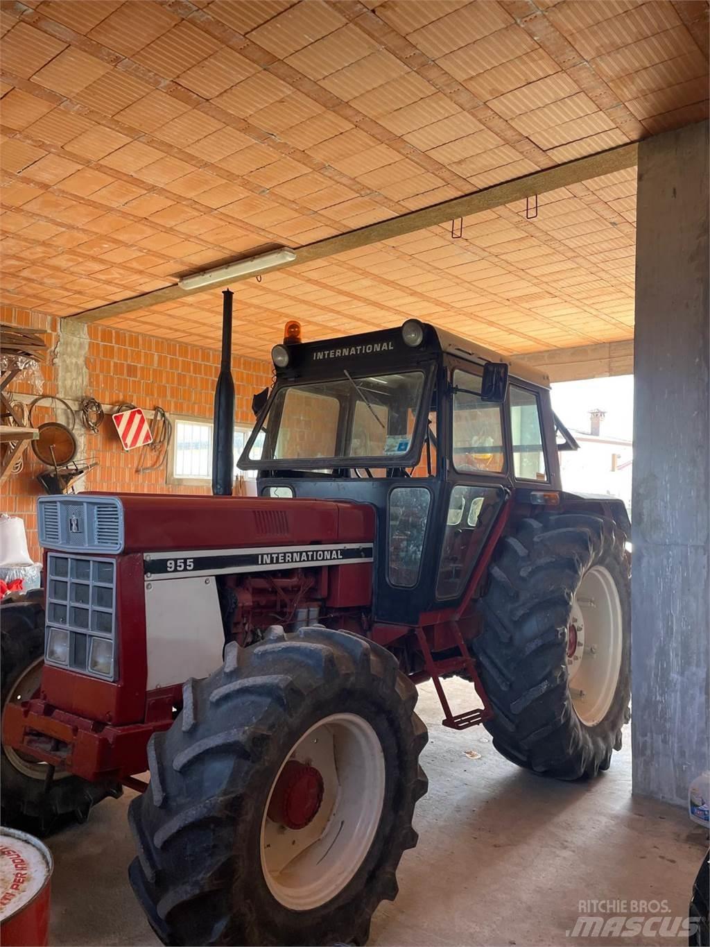 International 955 Tractores