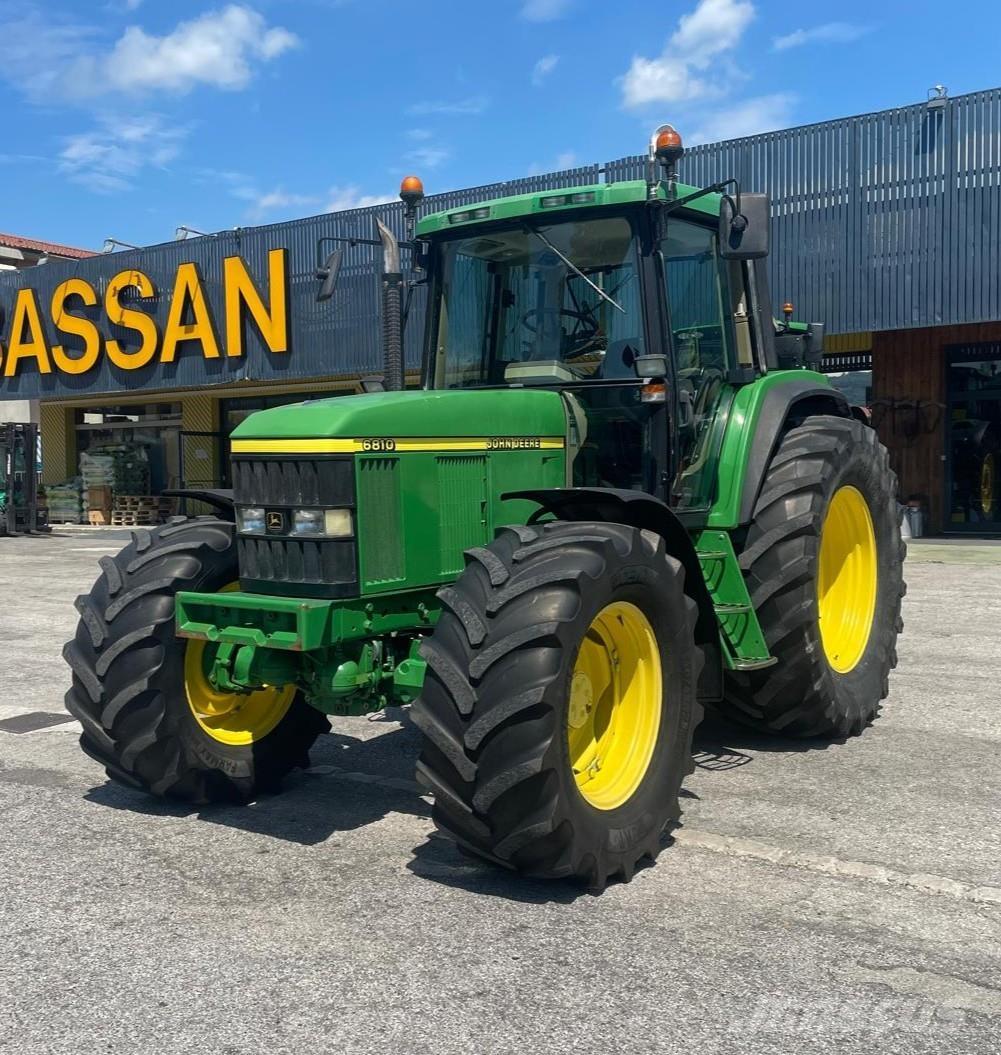 John Deere 6810 Tractores