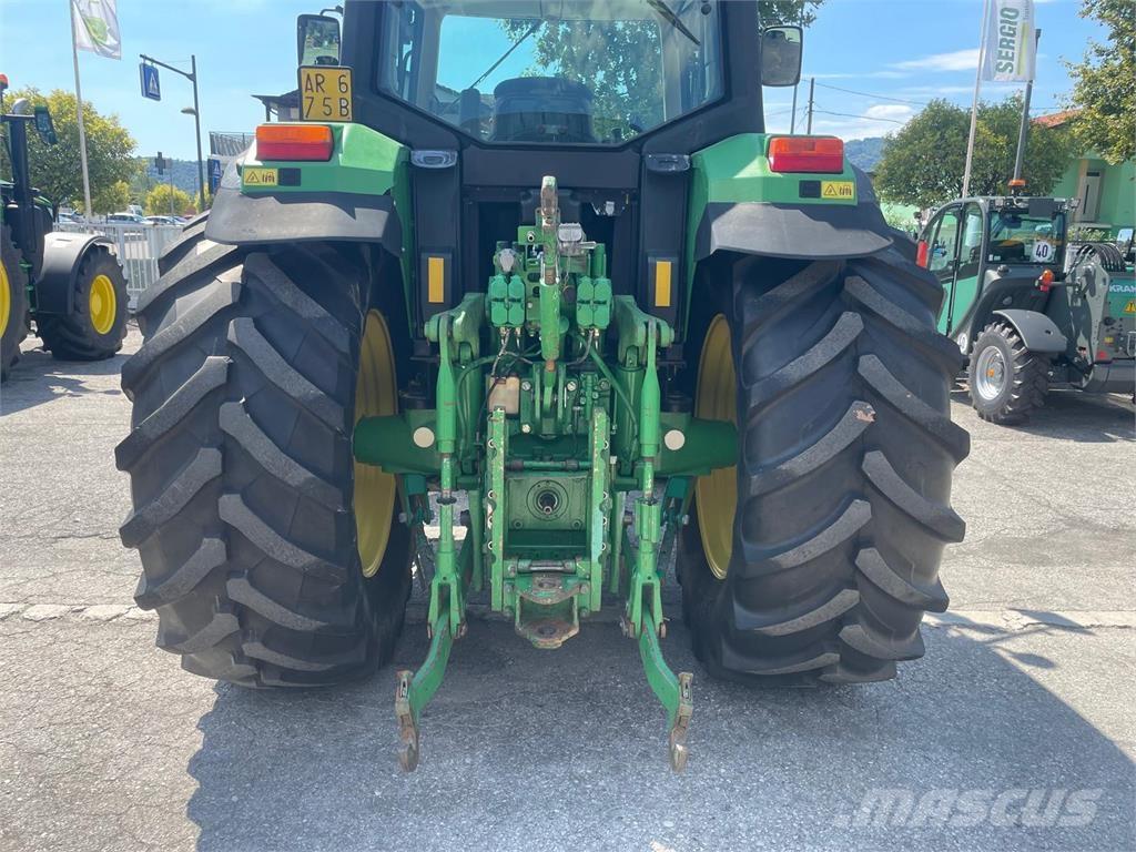 John Deere 6810 Tractores