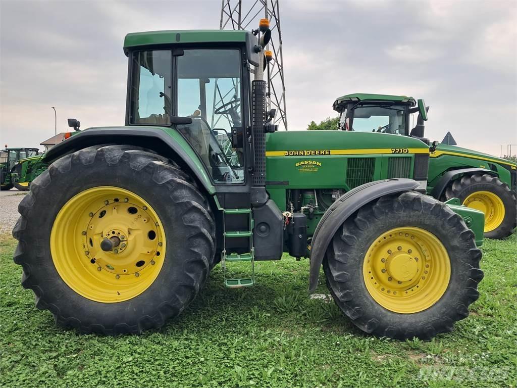 John Deere 7710 Tractores