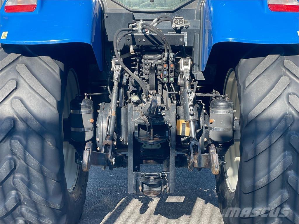 New Holland T7 210 Tractores