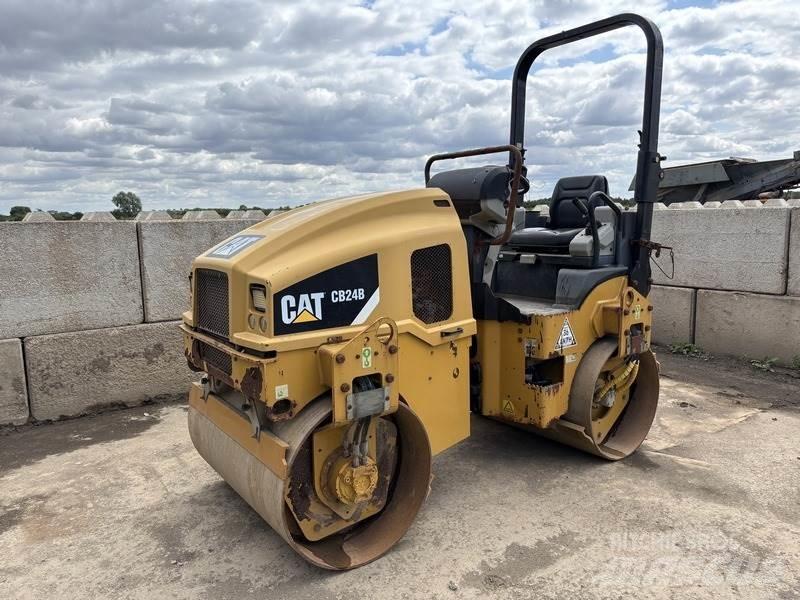 CAT CB24 B Rodillos de doble tambor
