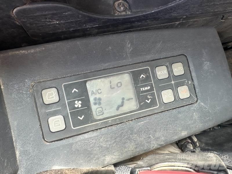 Hyundai HX130LCR Excavadoras de cadenas