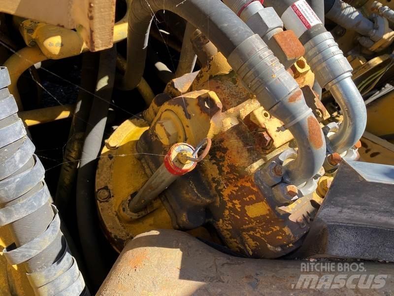 Komatsu PC450LC-8 Excavadoras de cadenas
