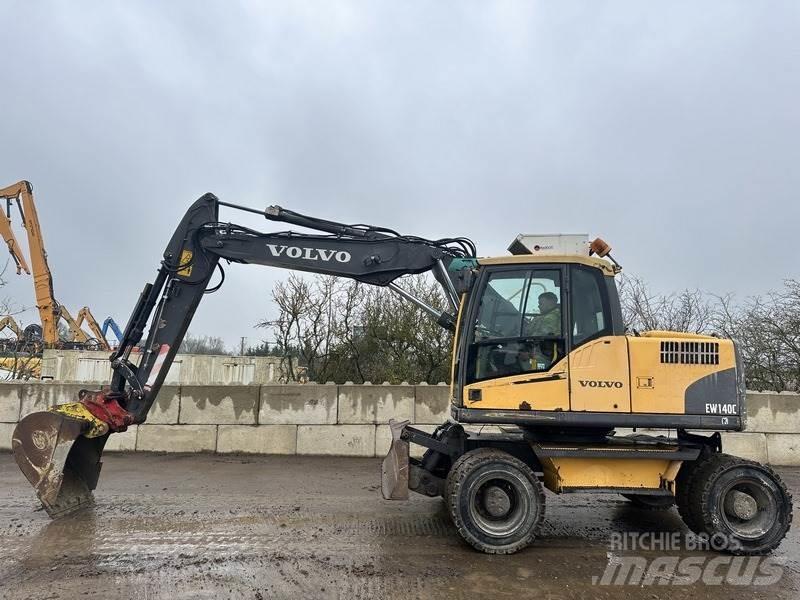 Volvo EW140 Excavadoras de ruedas