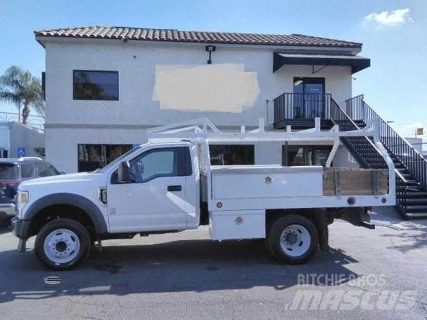 Ford F550 CONTRACTOR Camiones caja cerrada