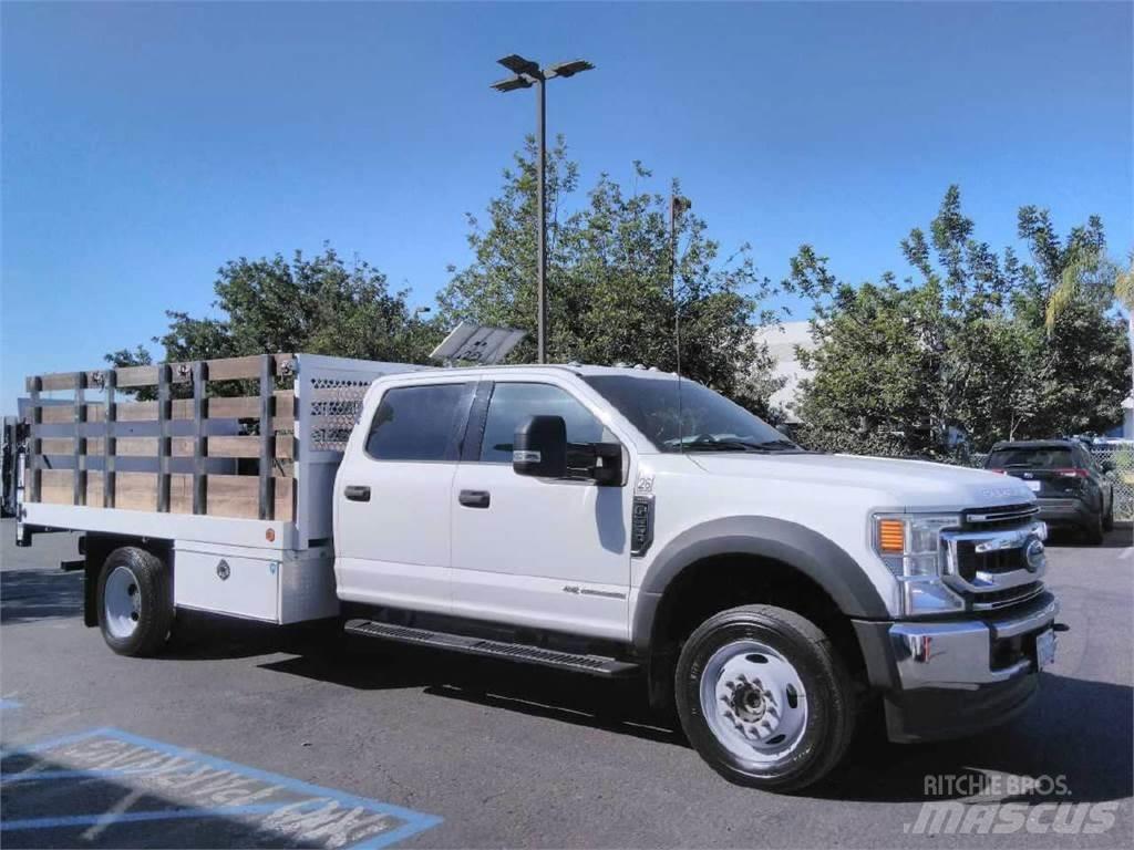 Ford F550 CREW CAB 4 Camiones caja cerrada