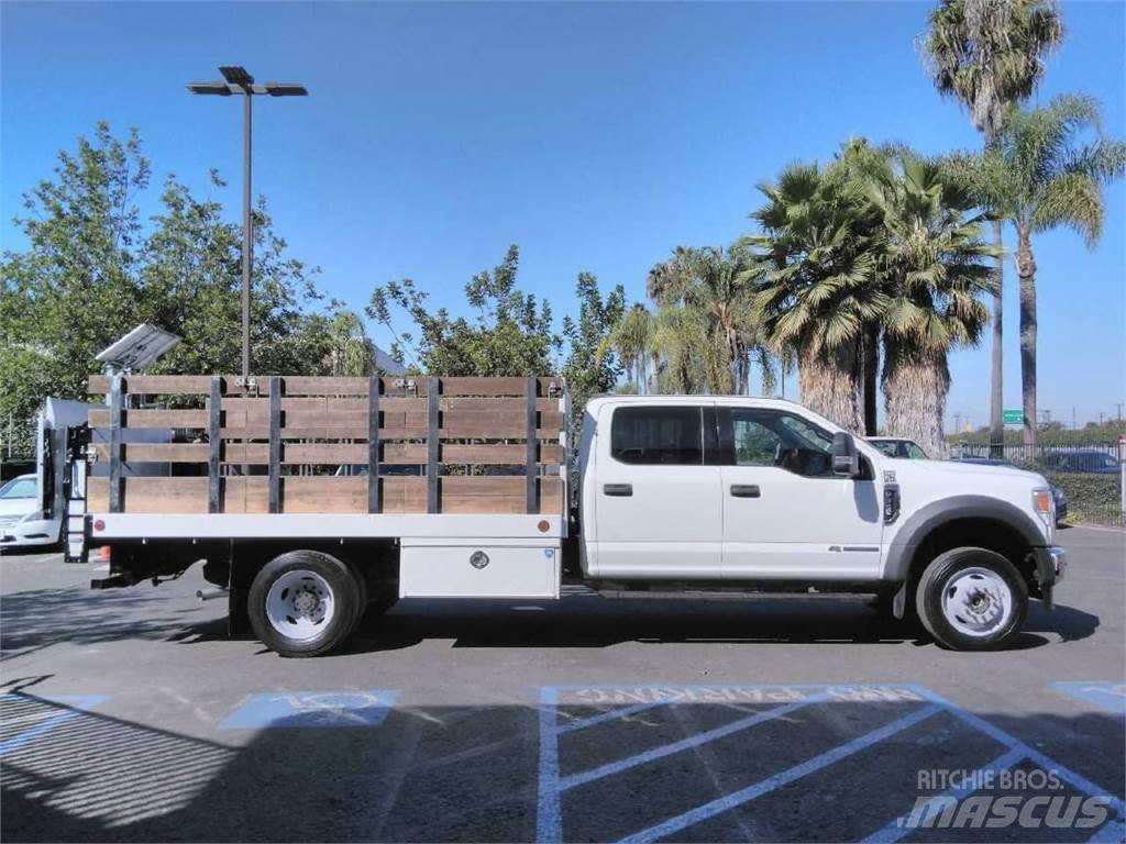 Ford F550 CREW CAB 4 Camiones caja cerrada